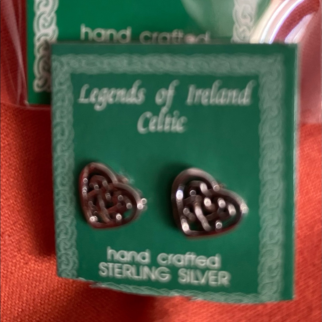 Tiny Celtic Heart Studs